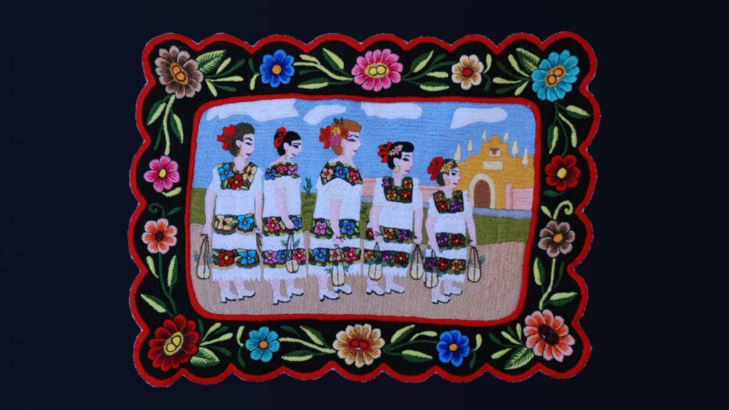 Bordado. Mujeres de Xocén con vestimenta tradicional.